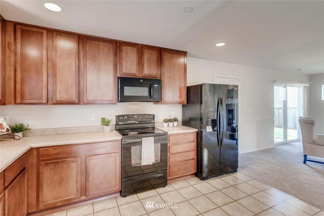 3094 Walker Road DuPont, WA 98327 - Photo 9 of 25