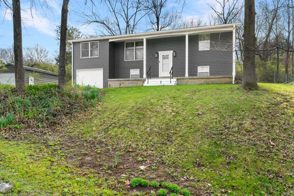 $329,000 | 56 Knoll Crest Court, West Lafayette, IN 47906