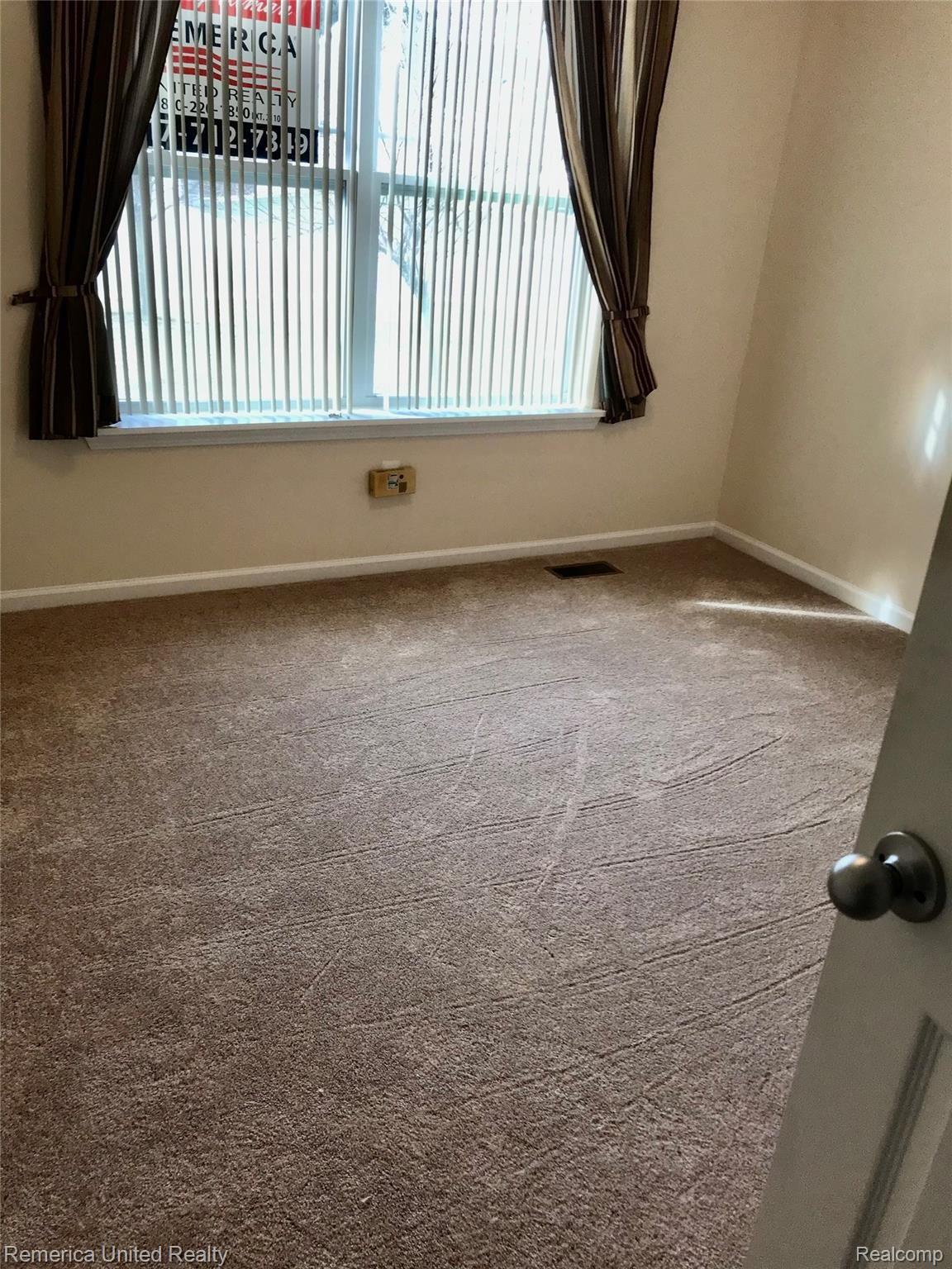 124 Sedum Road, Unit 18 Howell, MI 48843 - Photo 10 of 18 tempImageDXdKcX.jpg