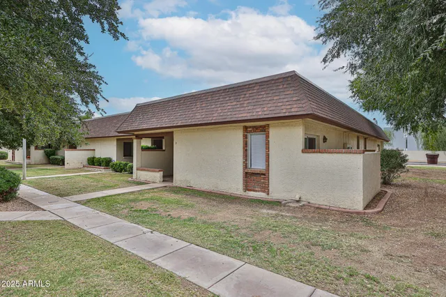 $230,000 | 10620 West Northern Avenue, Unit 5, Peoria, AZ 85345