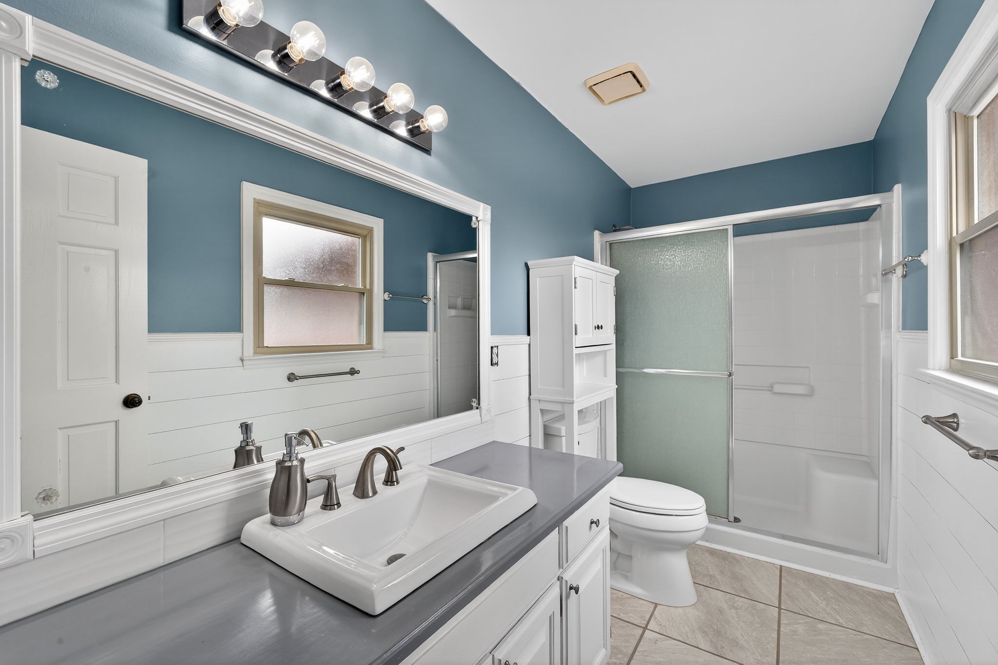 4377 Windrow Road Rockvale, TN 37153 - Photo 11 of 22 a bathroom with a sink toilet and shower