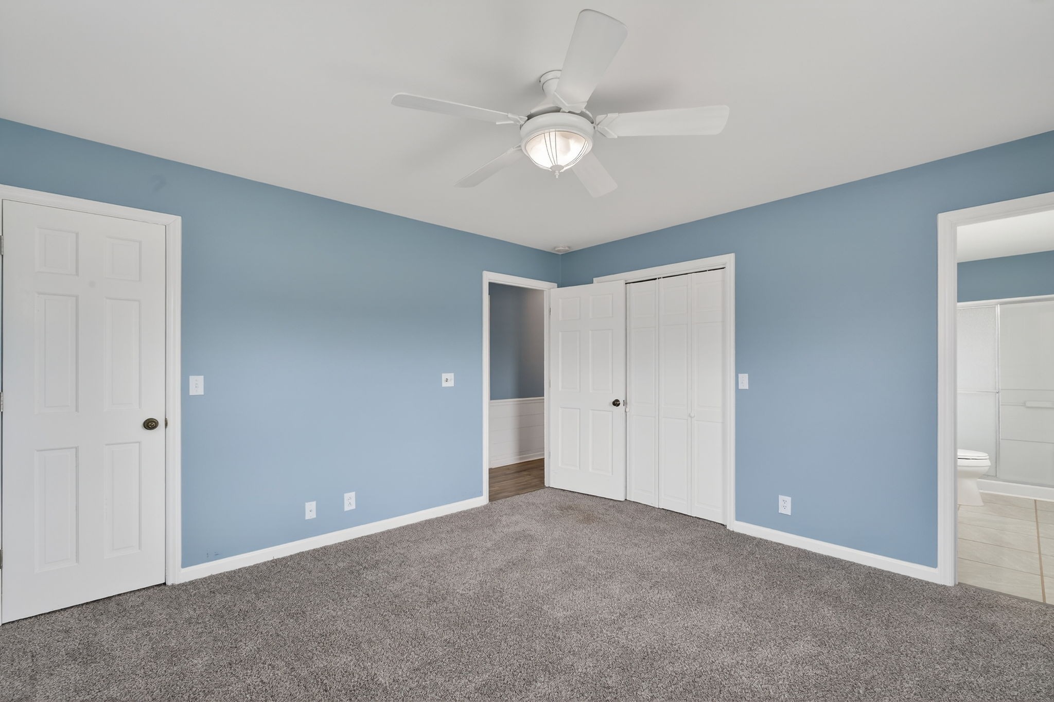 4377 Windrow Road Rockvale, TN 37153 - Photo 12 of 22 a view of an empty room with a ceiling fan
