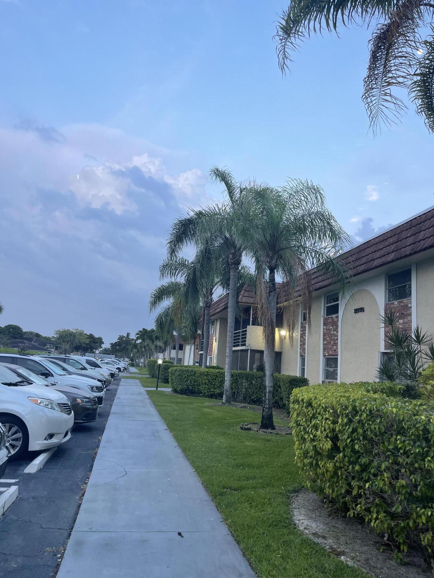 22735 Southwest 66th Avenue Boca Raton, FL 33428 - Photo 2 of 20 IMG_9362