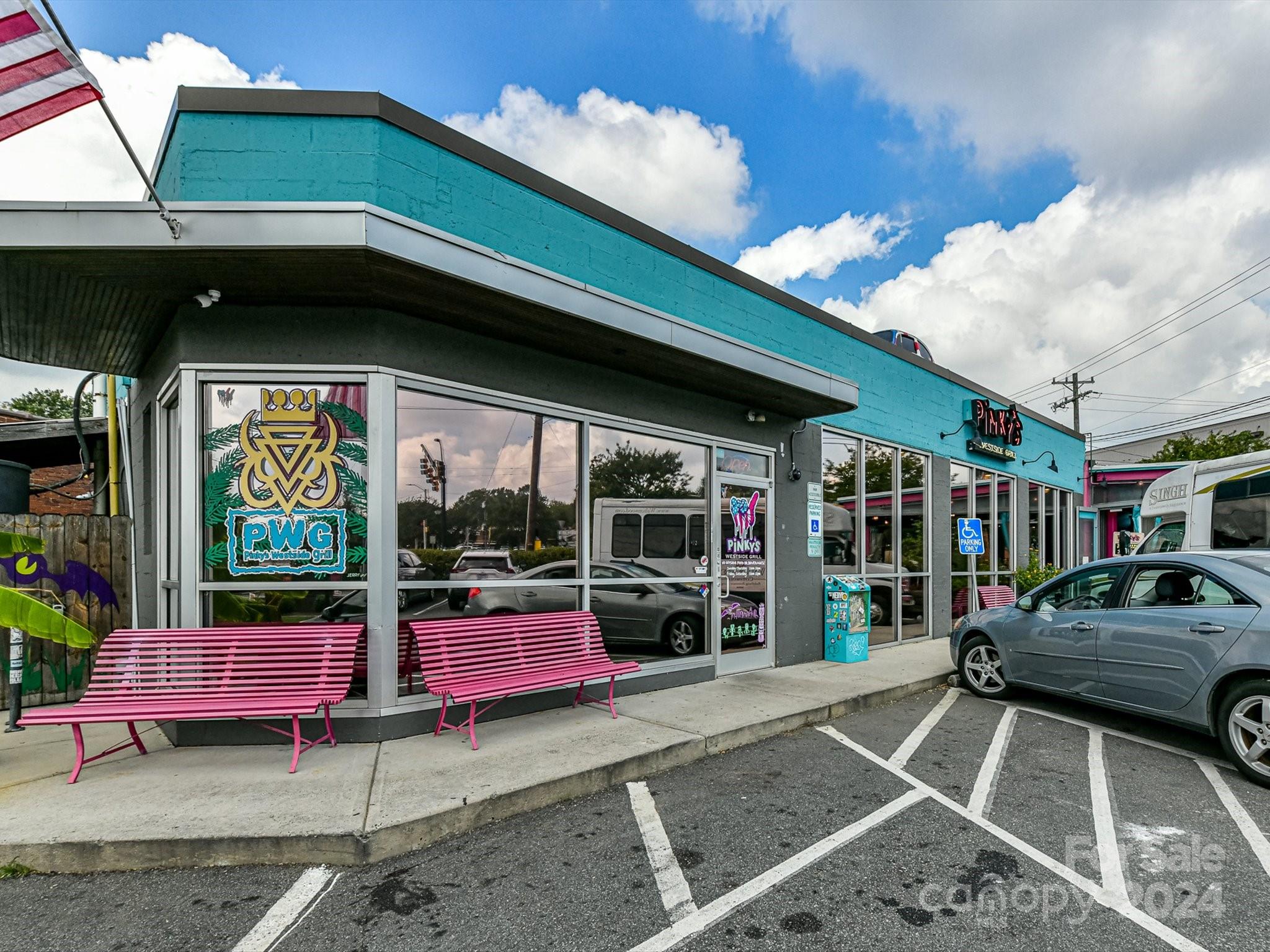 331 Hurston Circle Charlotte, NC 28208 - Photo 22 of 28 a building view with a outdoor space