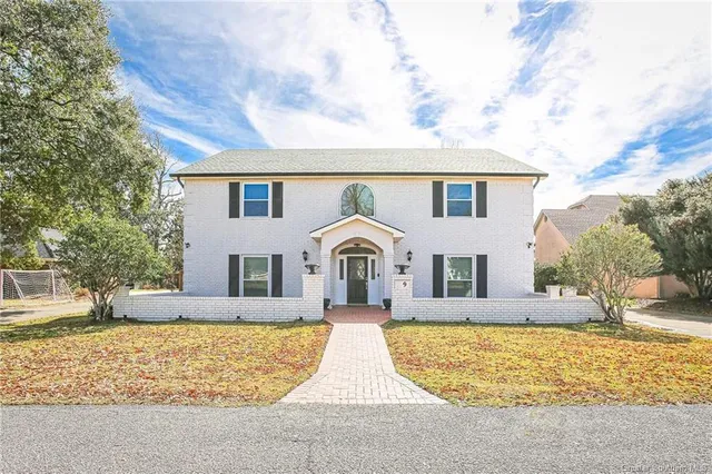 $749,000 | 4000 Locke Lane, Unit 9, Lake Charles, LA 70605