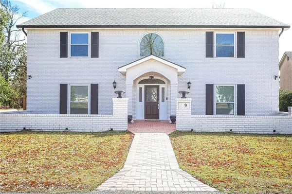 $749,000 | 4000 Locke Lane, Unit 9, Lake Charles, LA 70605