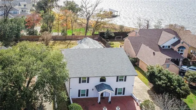 $749,000 | 4000 Locke Lane, Unit 9, Lake Charles, LA 70605