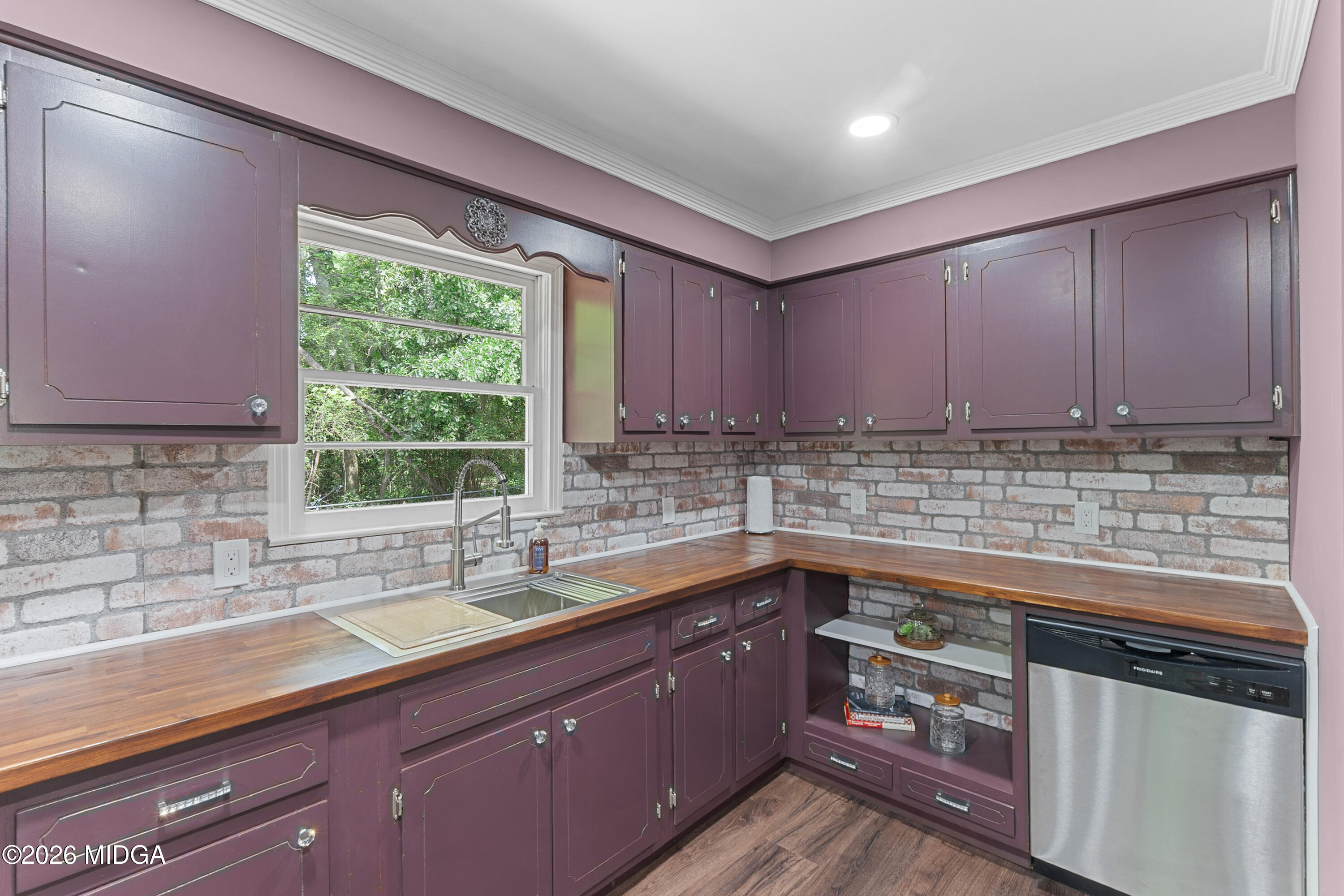 910 Perry Drive Macon, GA 31217 - Photo 15 of 47 21__AAA9848_mls