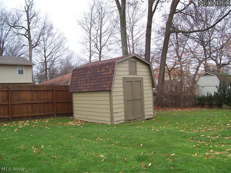 157 Roche Way Youngstown, OH 44512 - Photo 4 of 12 Gallery Image 4