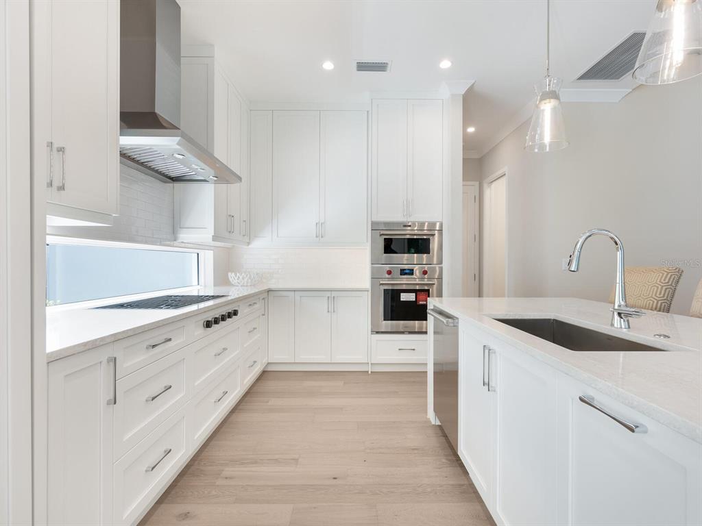 1801 Field Road Sarasota, FL 34231 - Photo 14 of 76 Gallery Image 14