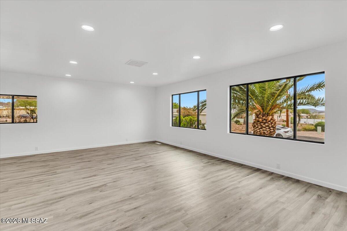 5972 West Rafter Cir Street Tucson, AZ 85713 - Photo 11 of 41 Living room