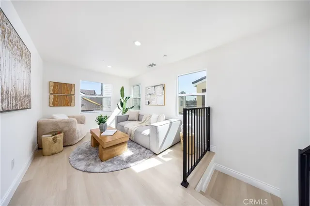 $699,000 | 737 Lewis Street, Pomona, CA 91768