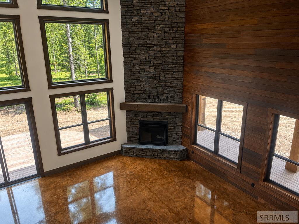 1527 Shadow Run Ashton, ID 83420 - Photo 11 of 31 Great Room