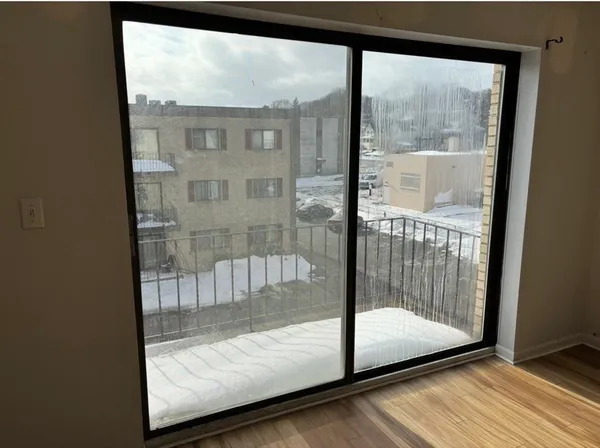 $2,400 | 406 Broadway, Unit 301, Lynn, MA 01904