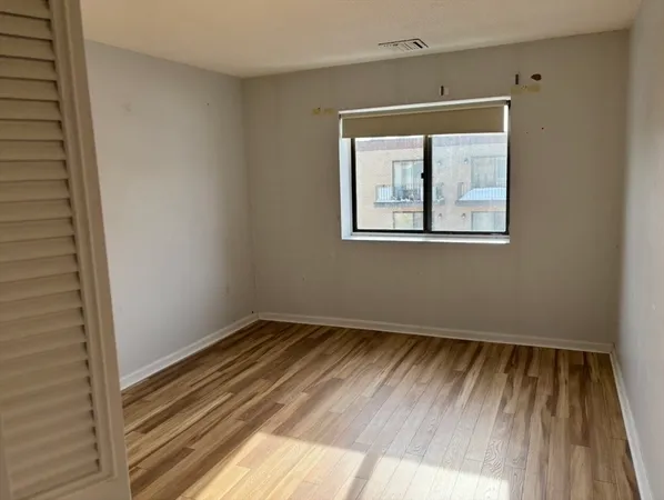 $2,400 | 406 Broadway, Unit 301, Lynn, MA 01904