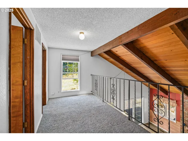 $750,000 | 37276 Camp Creek Road, Springfield, OR 97478