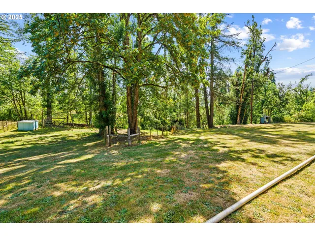 $750,000 | 37276 Camp Creek Road, Springfield, OR 97478