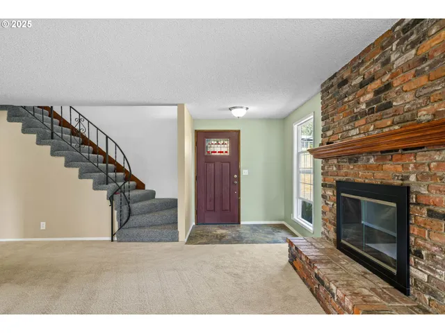 $750,000 | 37276 Camp Creek Road, Springfield, OR 97478