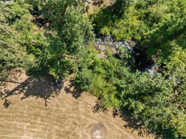 $750,000 | 37276 Camp Creek Road, Springfield, OR 97478