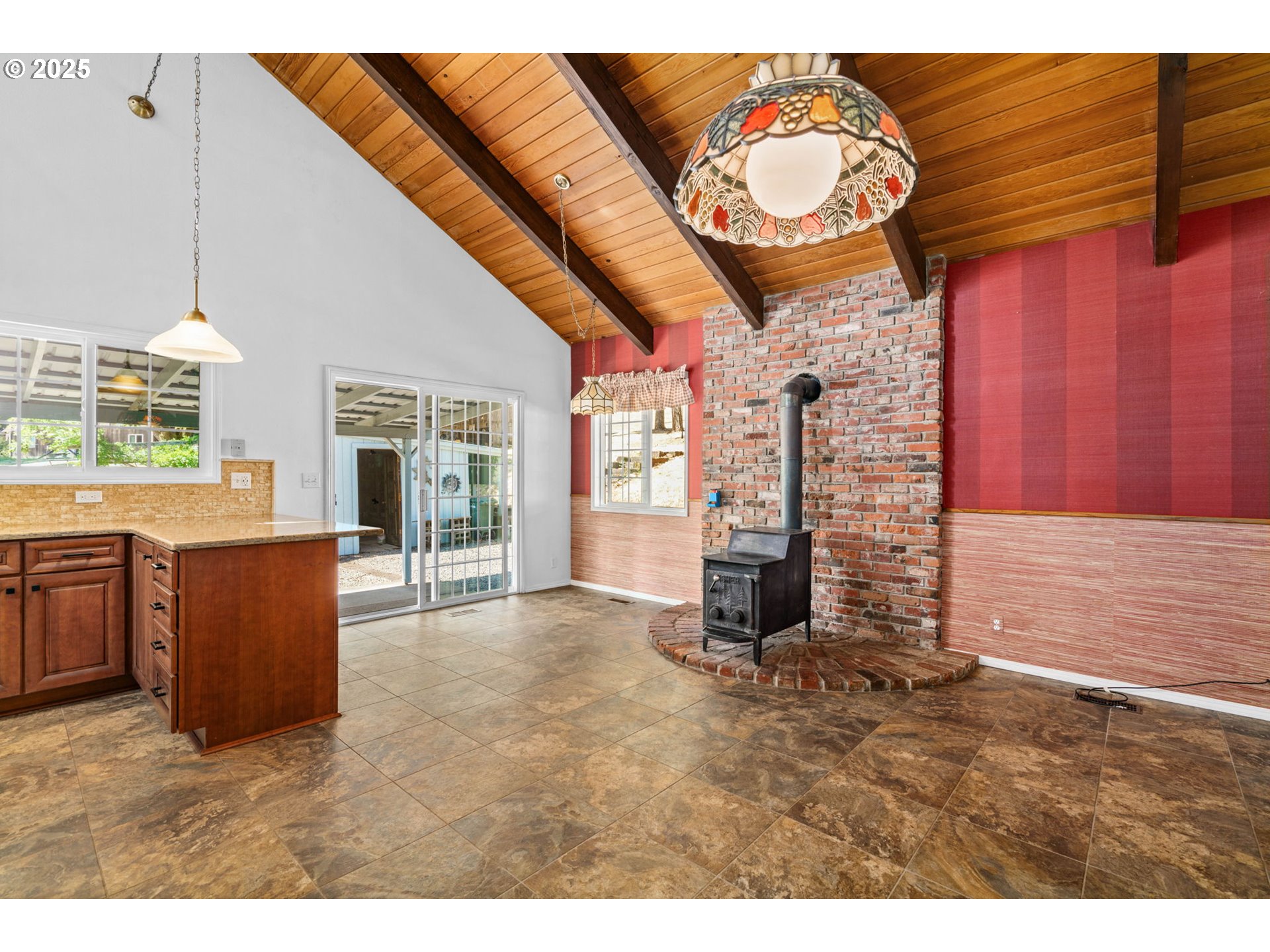 37276 Camp Creek Road Springfield, OR 97478 - Photo 8 of 44