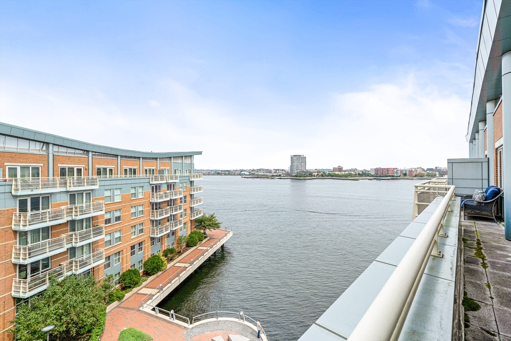4 Battery Wharf, Unit 4608 Boston, MA 02109 - Photo 2 of 25