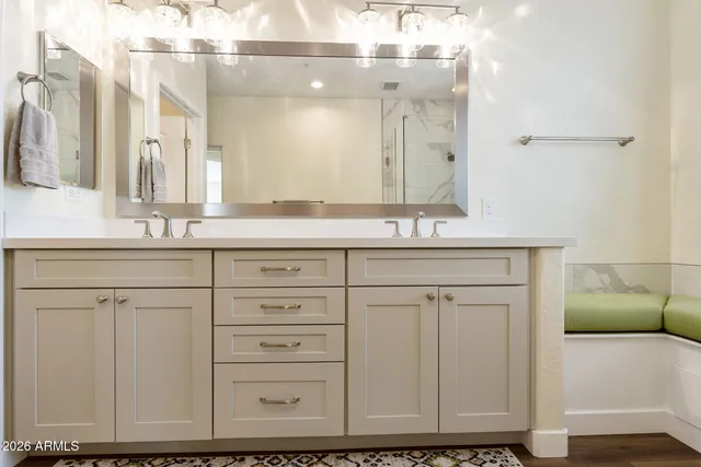 $459,900 | 10655 North 9th Street, Unit 217, Phoenix, AZ 85020