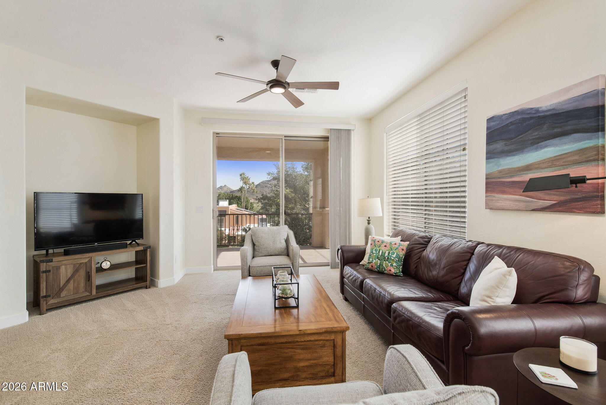 10655 North 9th Street, Unit 217 Phoenix, AZ 85020 - Photo 3 of 28 11-web-or-mls-_DSC0114