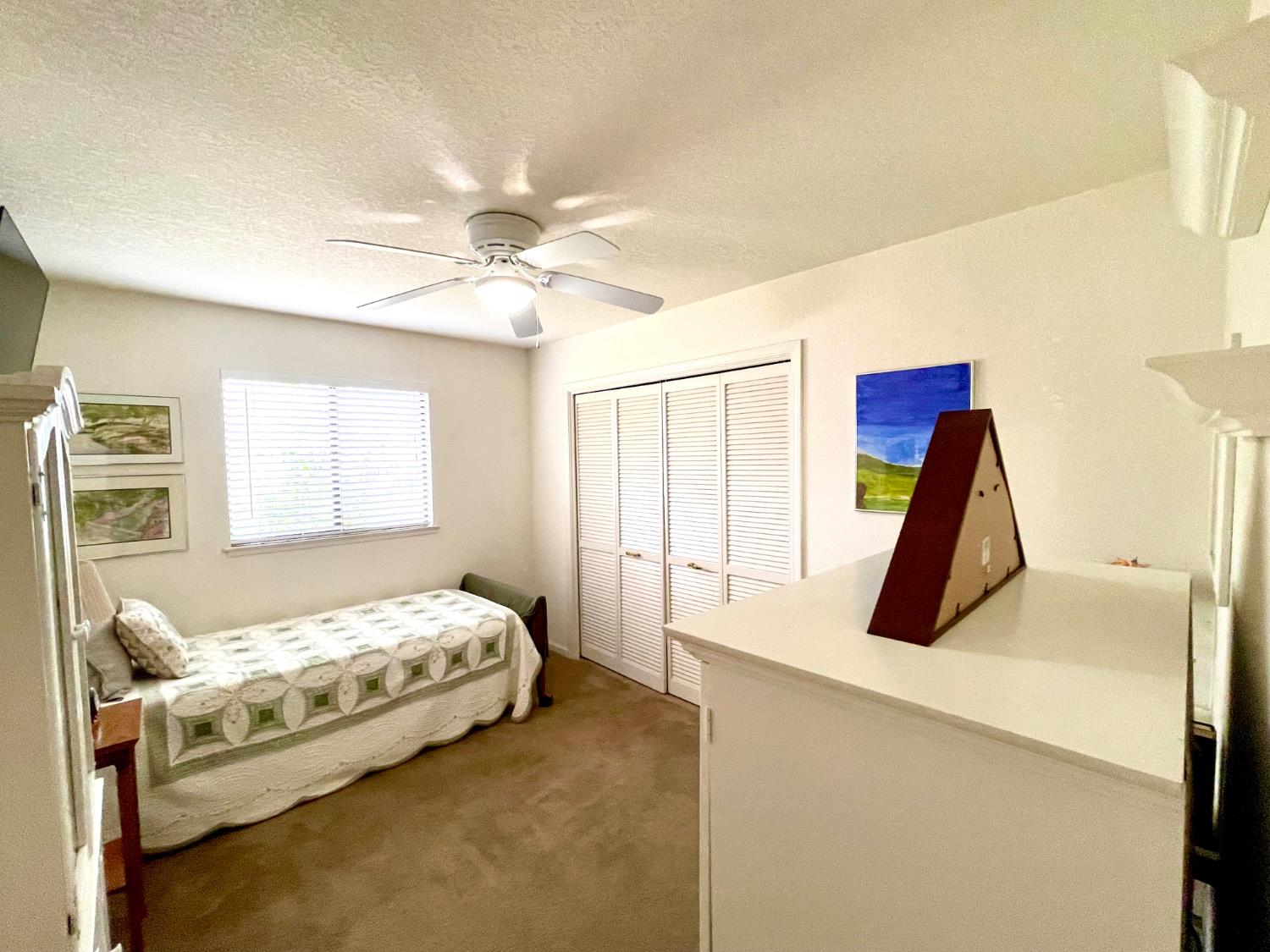 2052 Del Rio Drive Stockton, CA 95204 - Photo 9 of 28