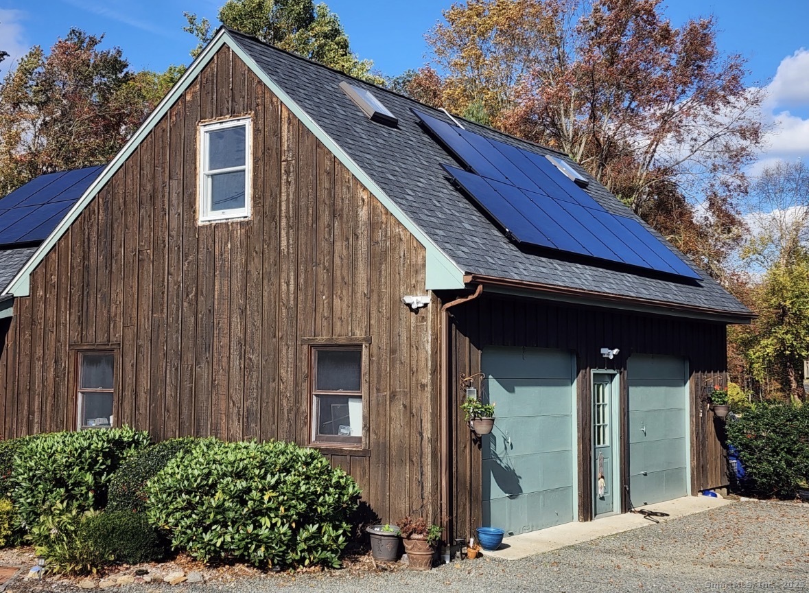 4994 Madison Avenue Trumbull, CT 06611 - Photo 13 of 22 Exterior