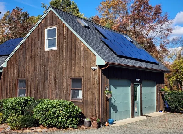 $2,200 | 4994 Madison Avenue, Trumbull, CT 06611