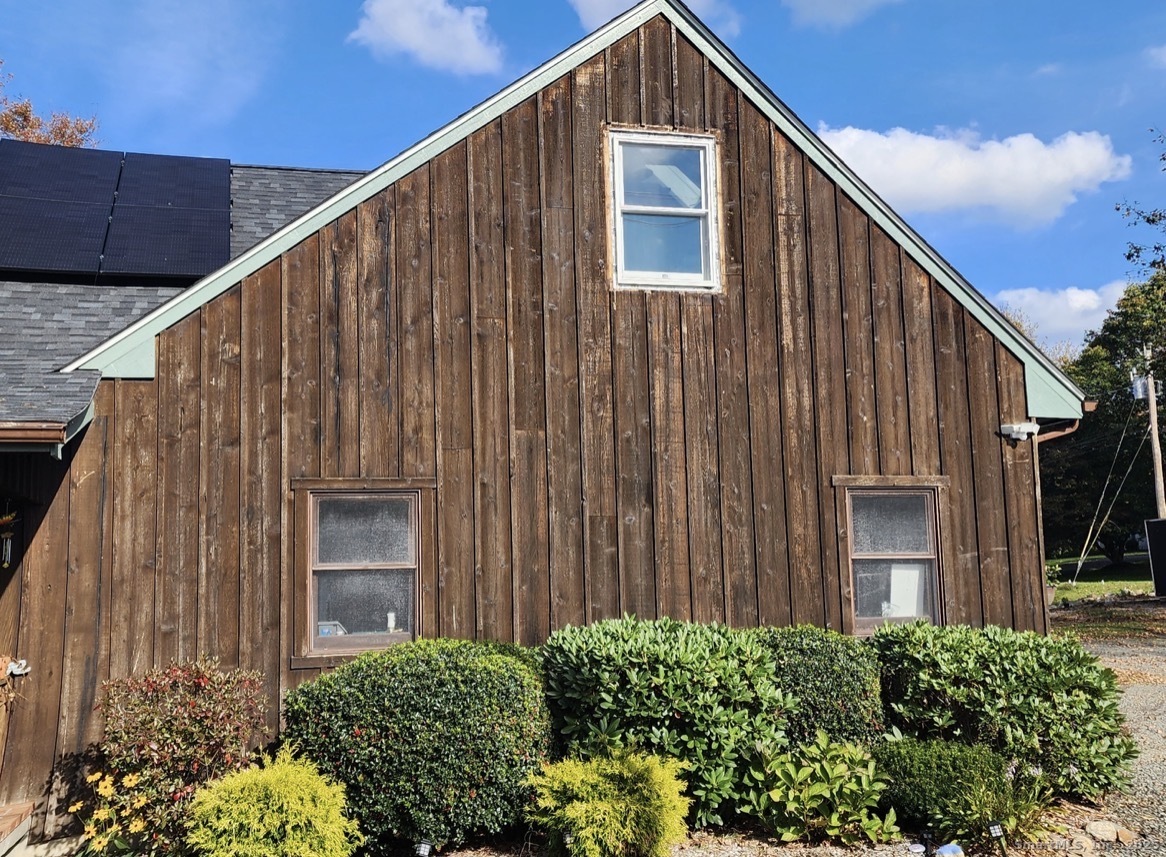 4994 Madison Avenue Trumbull, CT 06611 - Photo 9 of 22 Exterior