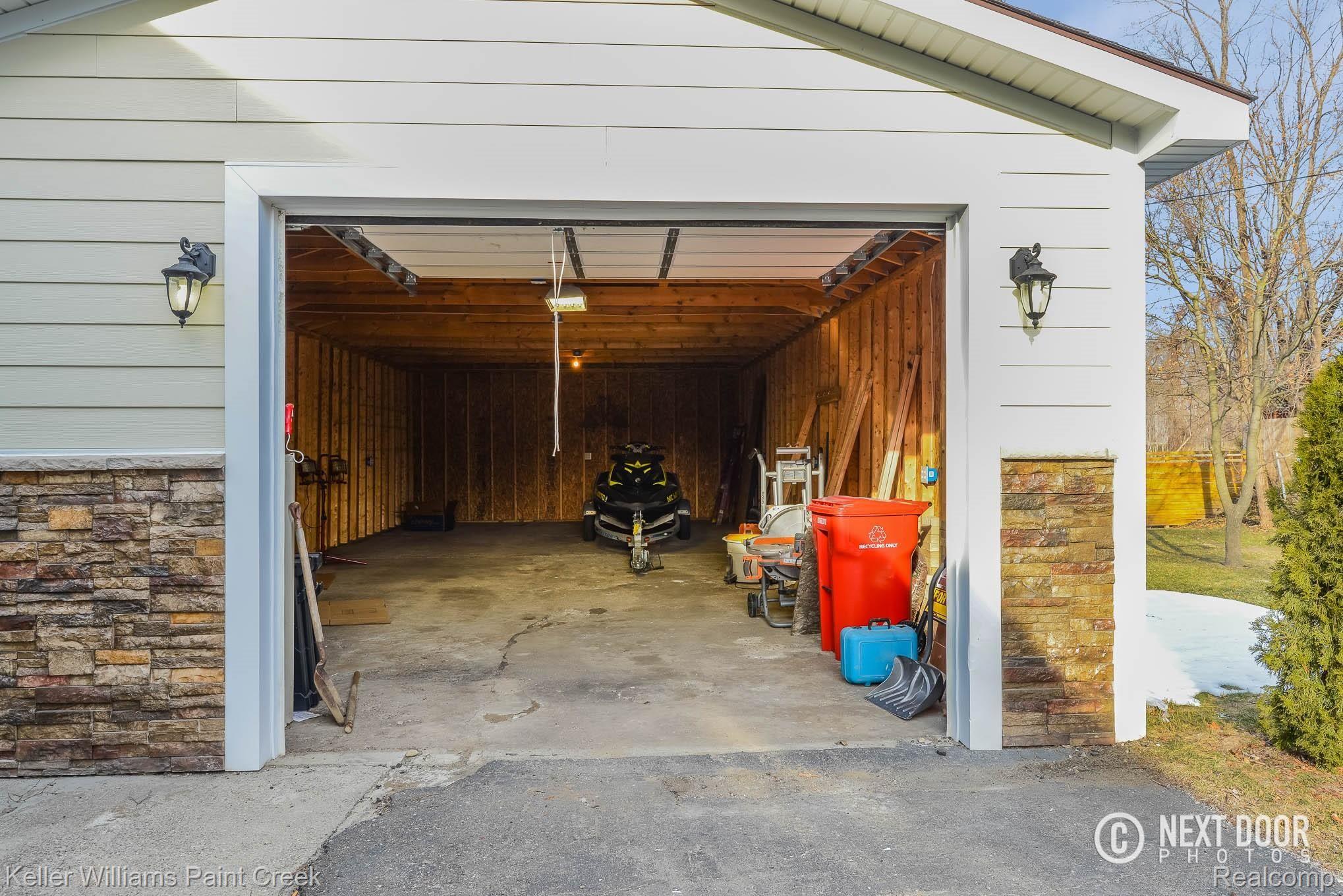 1131 Oak Street Rochester, MI 48307 - Photo 19 of 20 CNG_2299.jpg