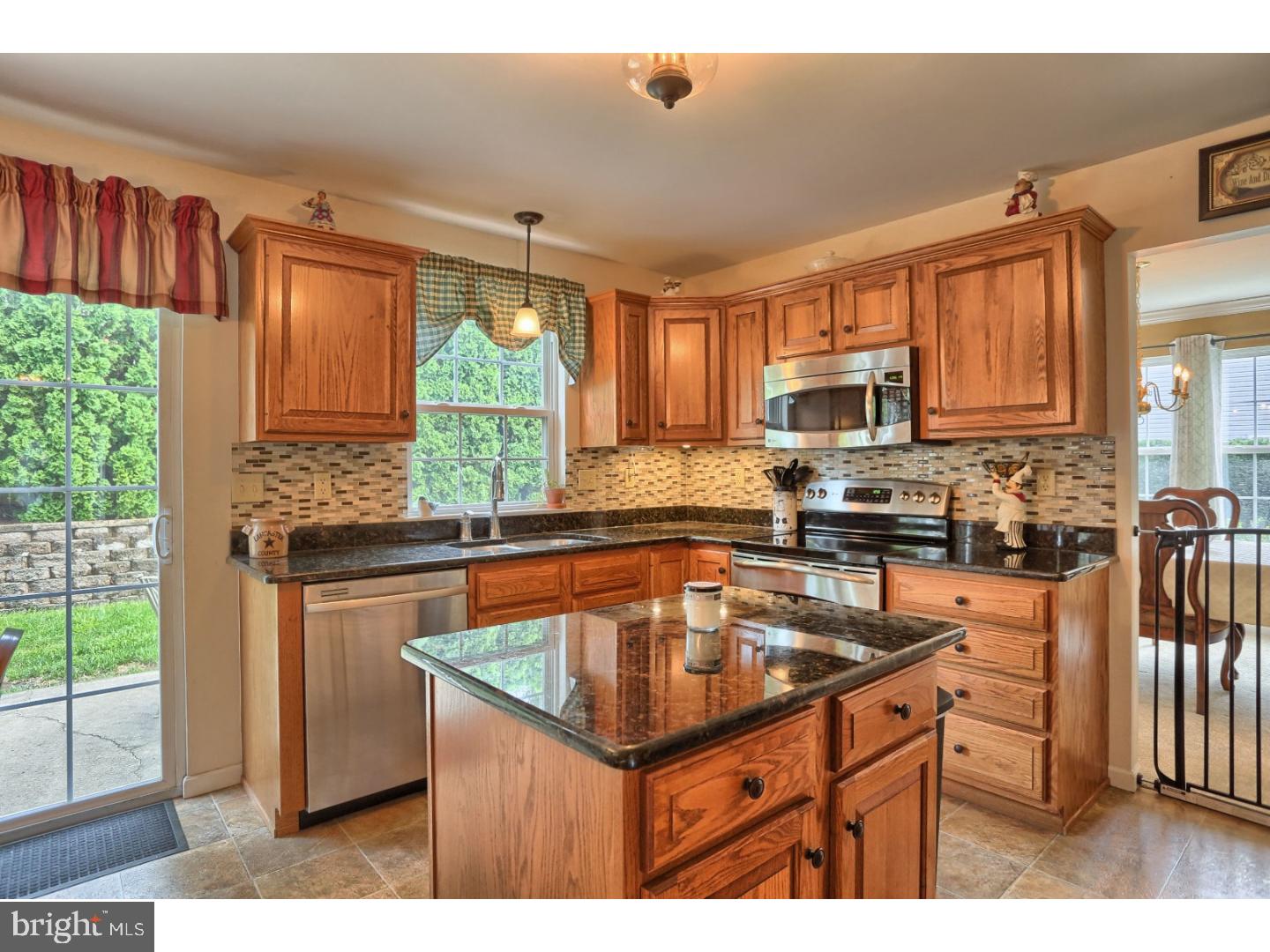 4027 River Road Reading, PA 19605 - Photo 10 of 24 Kitchen