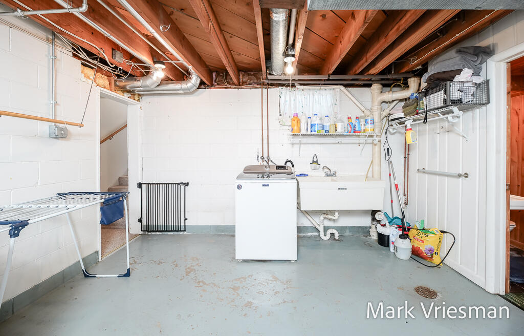 3125 Coolidge Road Muskegon, MI 49441 - Photo 31 of 46 3125CoolidgeRd-46LoRes