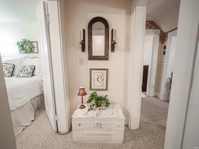 $222,500 | 406 South Main Street, Owensville, IN 47665