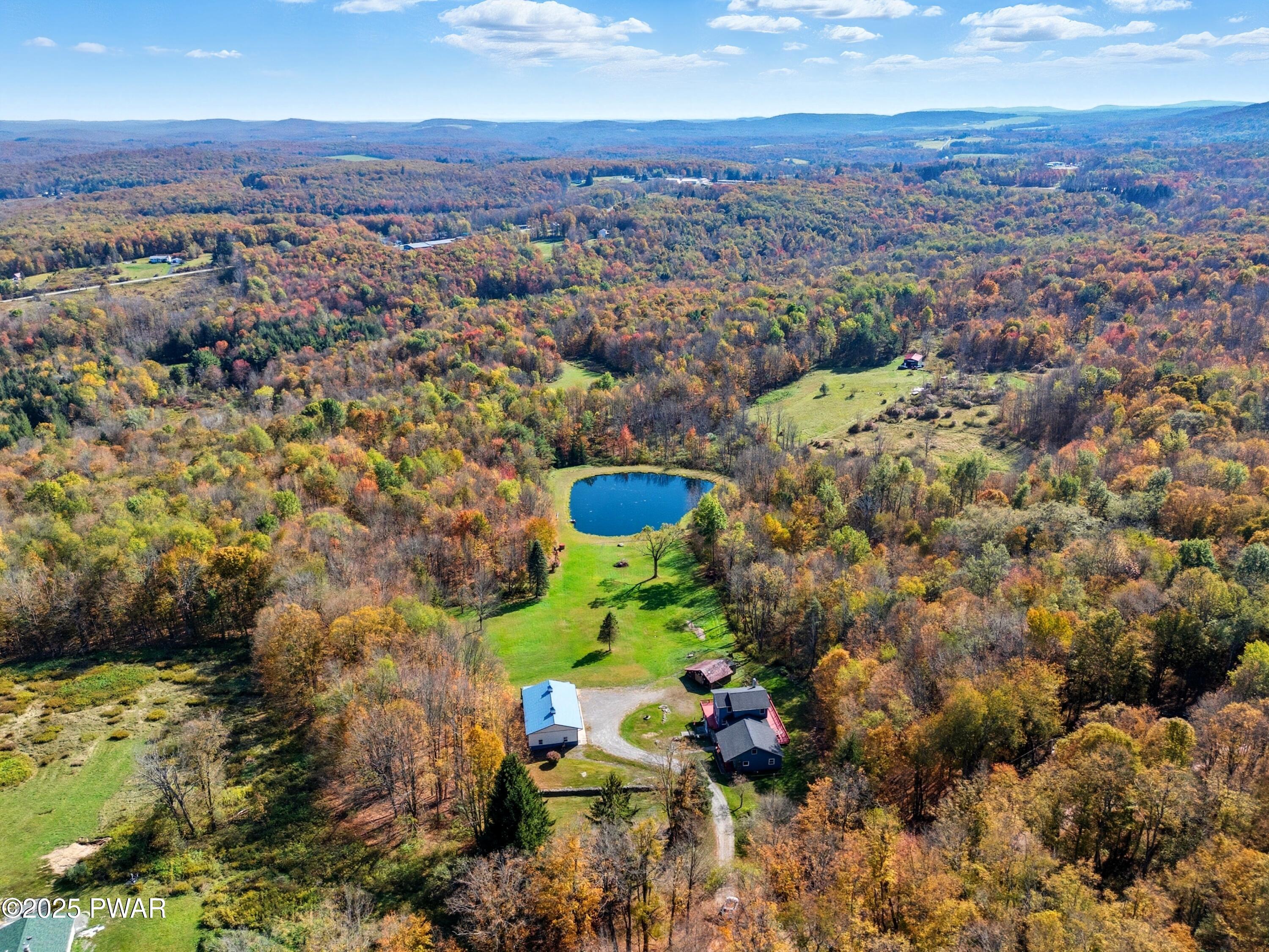 124 Rainbow Road Lakewood, PA 18439 - Photo 10 of 68