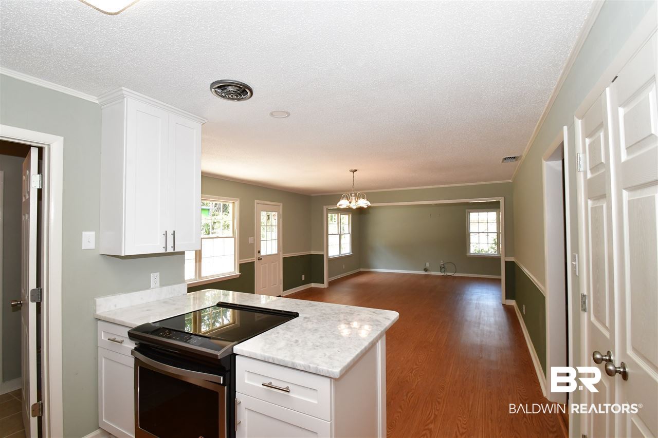 5809 Innsbruck Drive Mobile, AL 36608 - Photo 4 of 29