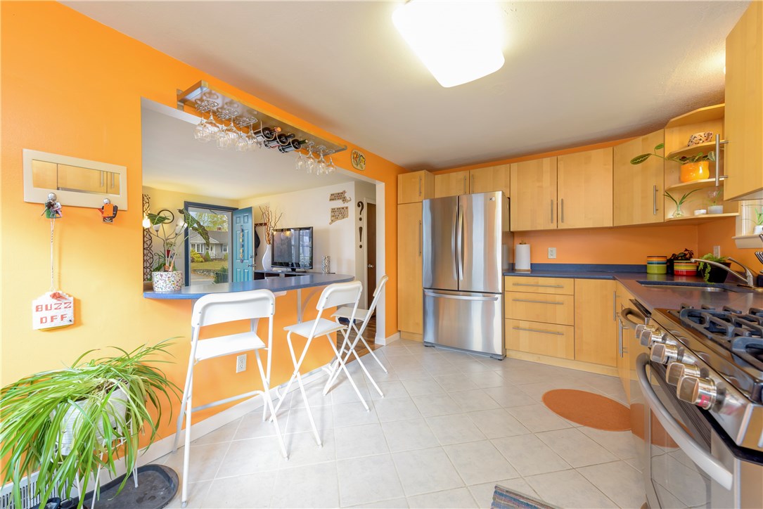 216 Hopkins Hill Road Coventry, RI 02816 - Photo 8 of 22 Gallery Image 8