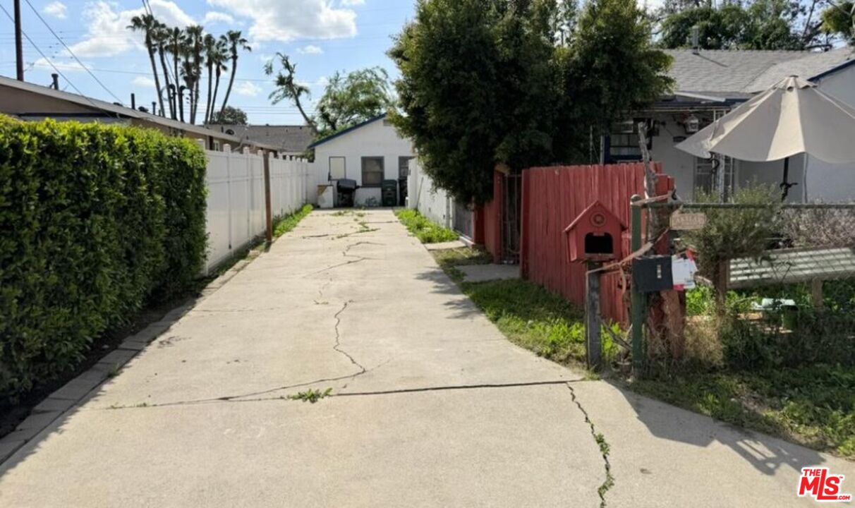 12918 Shreve Road Whittier, CA 90602 - Photo 2 of 26