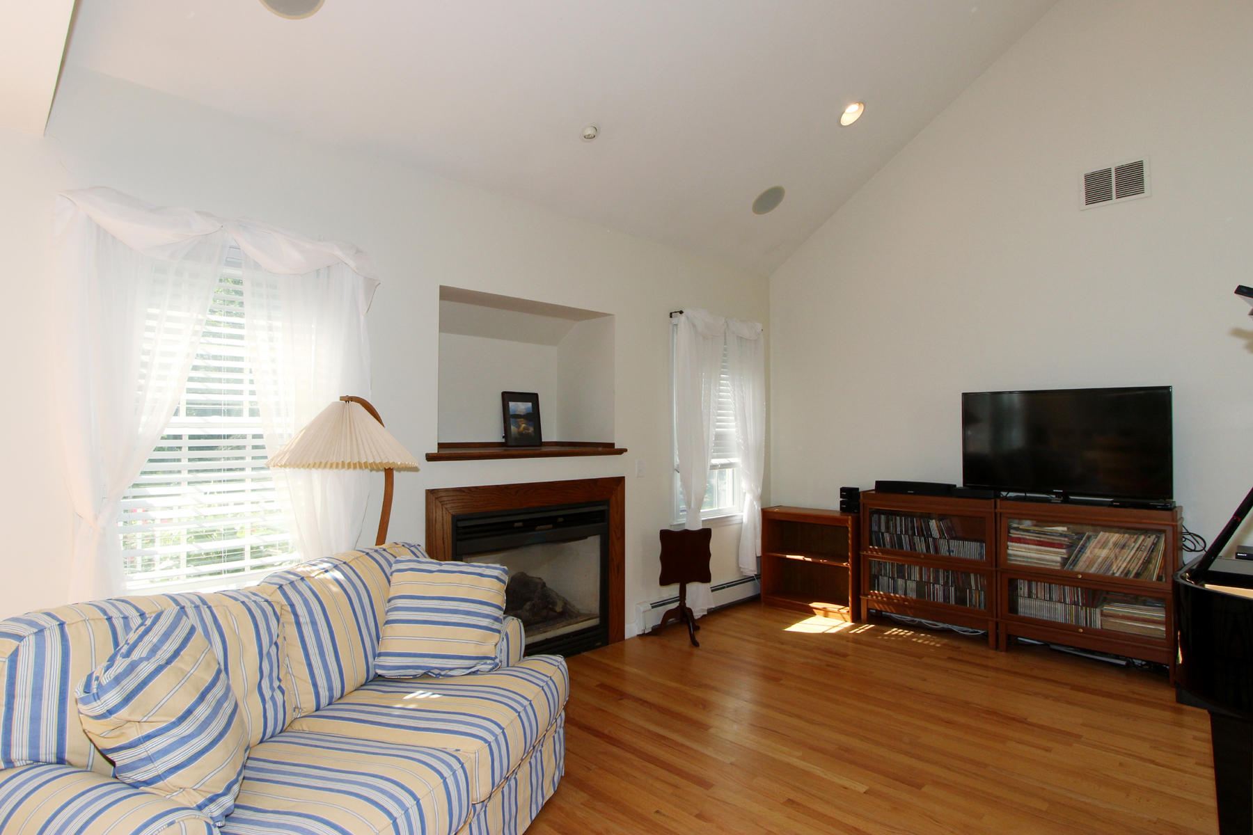 1043 Millstone Road Brewster, MA 02631 - Photo 8 of 25 IMG_6296