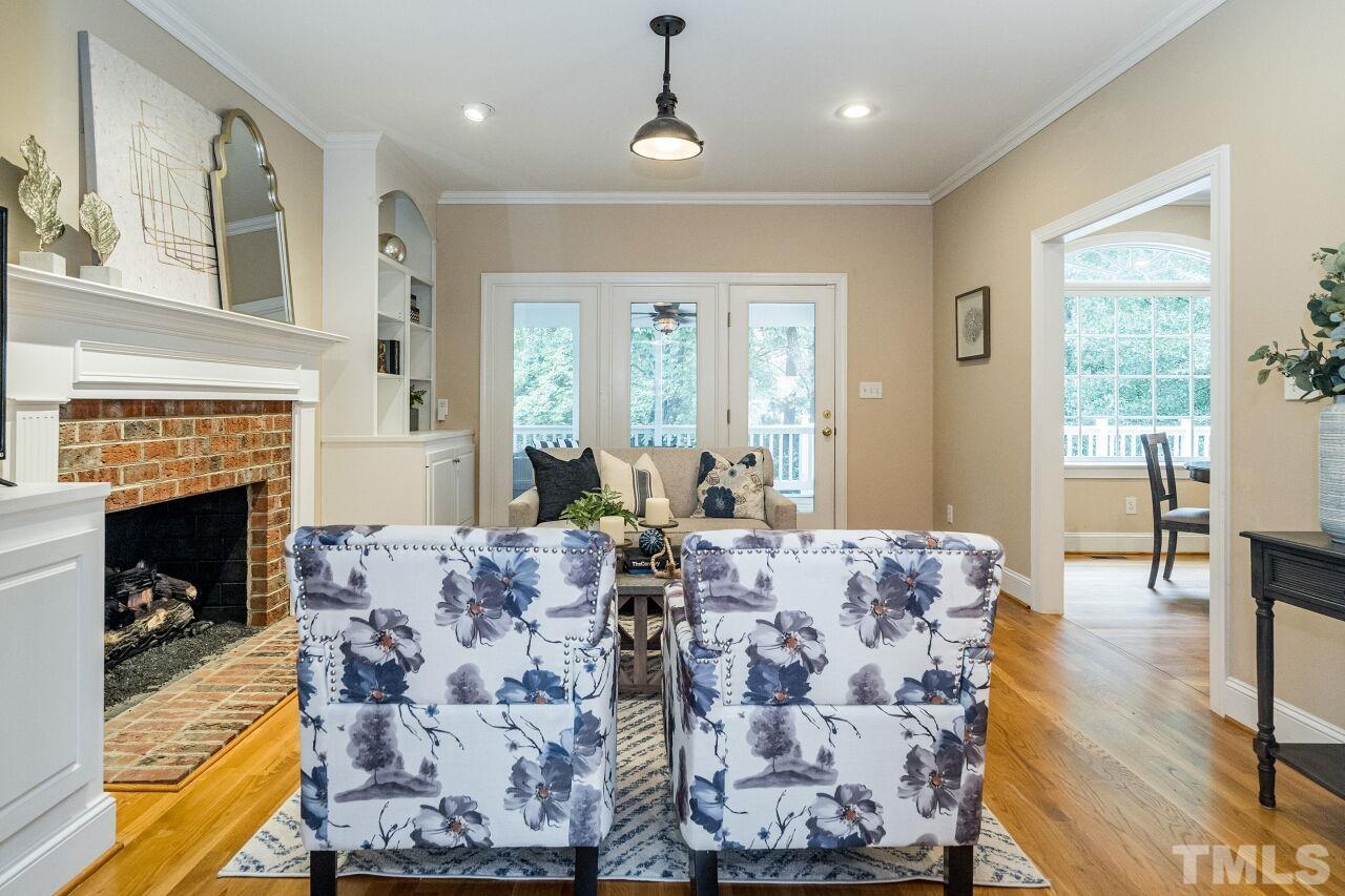 633 Sarah Lawrence Court Raleigh, NC 27609 - Photo 4 of 30