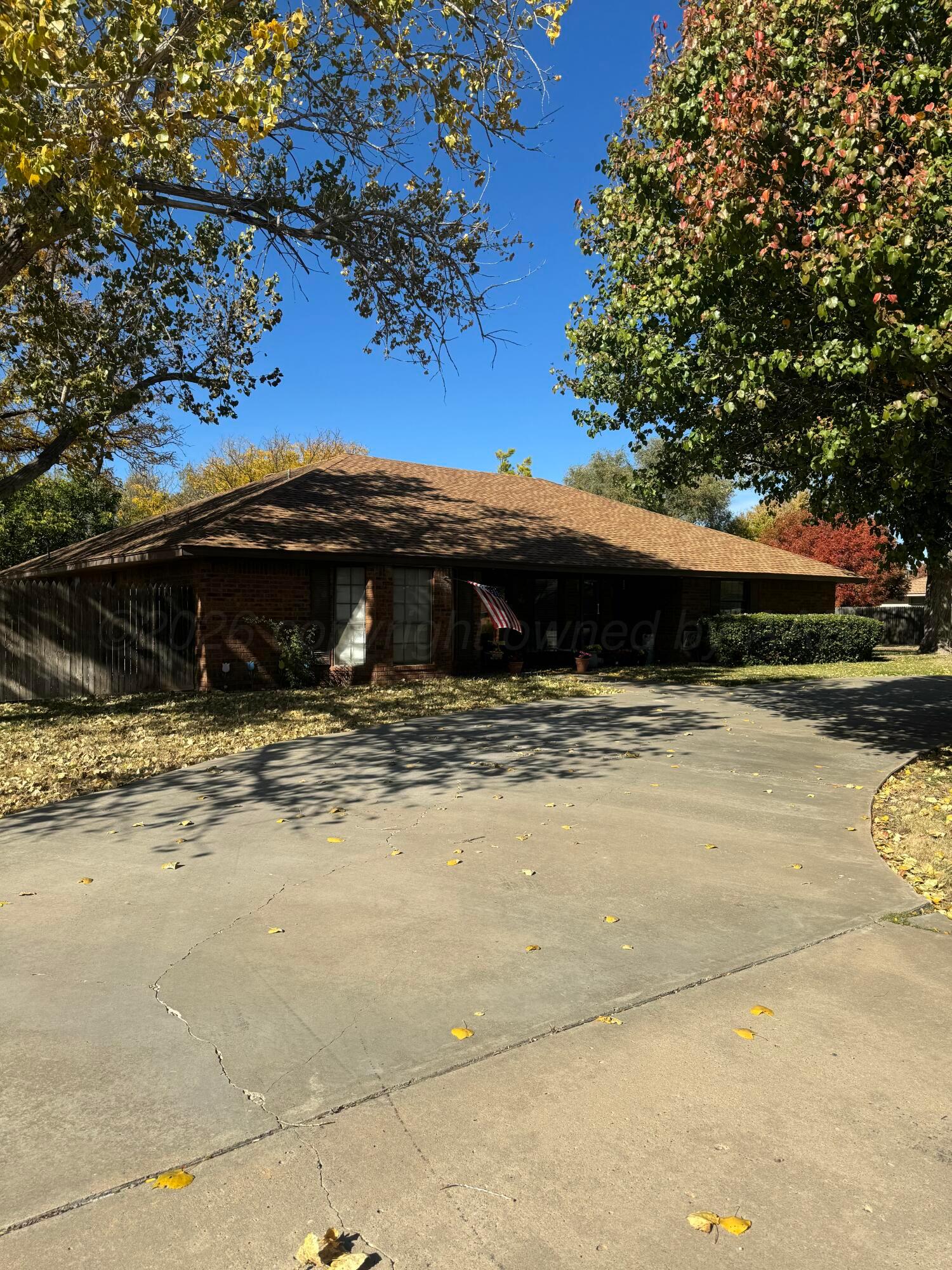 6726 Hatton Road Amarillo, TX 79110 - Photo 2 of 2 a view of a house with a yard