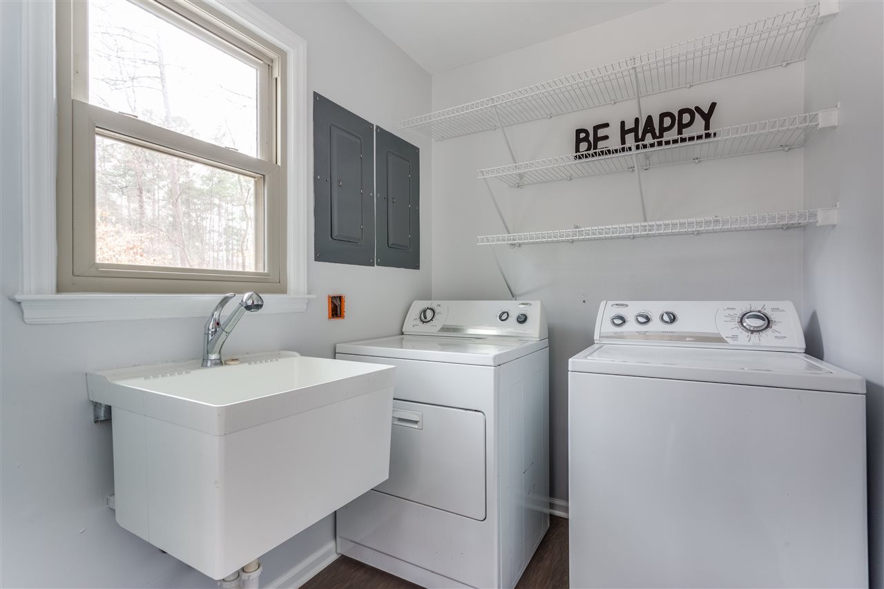 8009 Leesville Road Raleigh, NC 27613 - Photo 9 of 22 Separate Mud Room & Laundry
