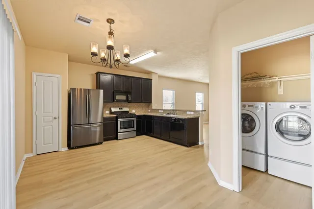 $1,850 | 7014 Hazelnut Lane, Baytown, TX 77521