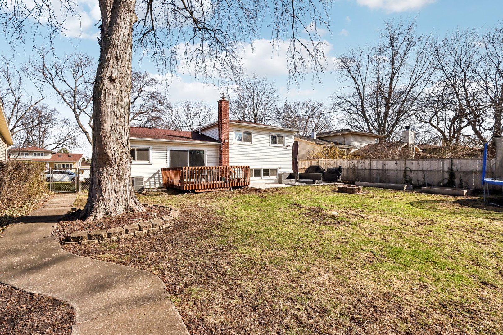 1819 Azalea Lane Mount Prospect, IL 60056 - Photo 32 of 36