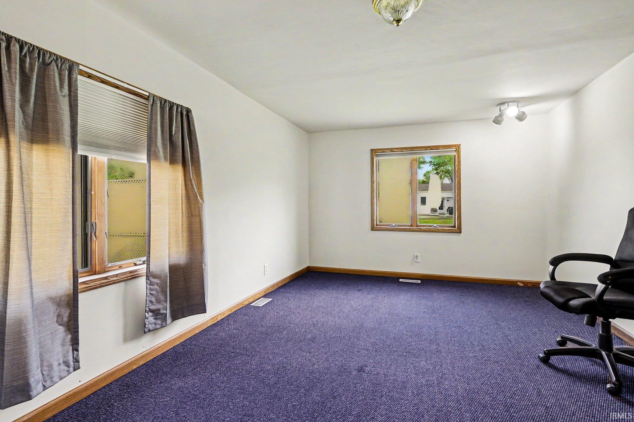 51837 Mayflower Road South Bend, IN 46628 - Photo 27 of 36