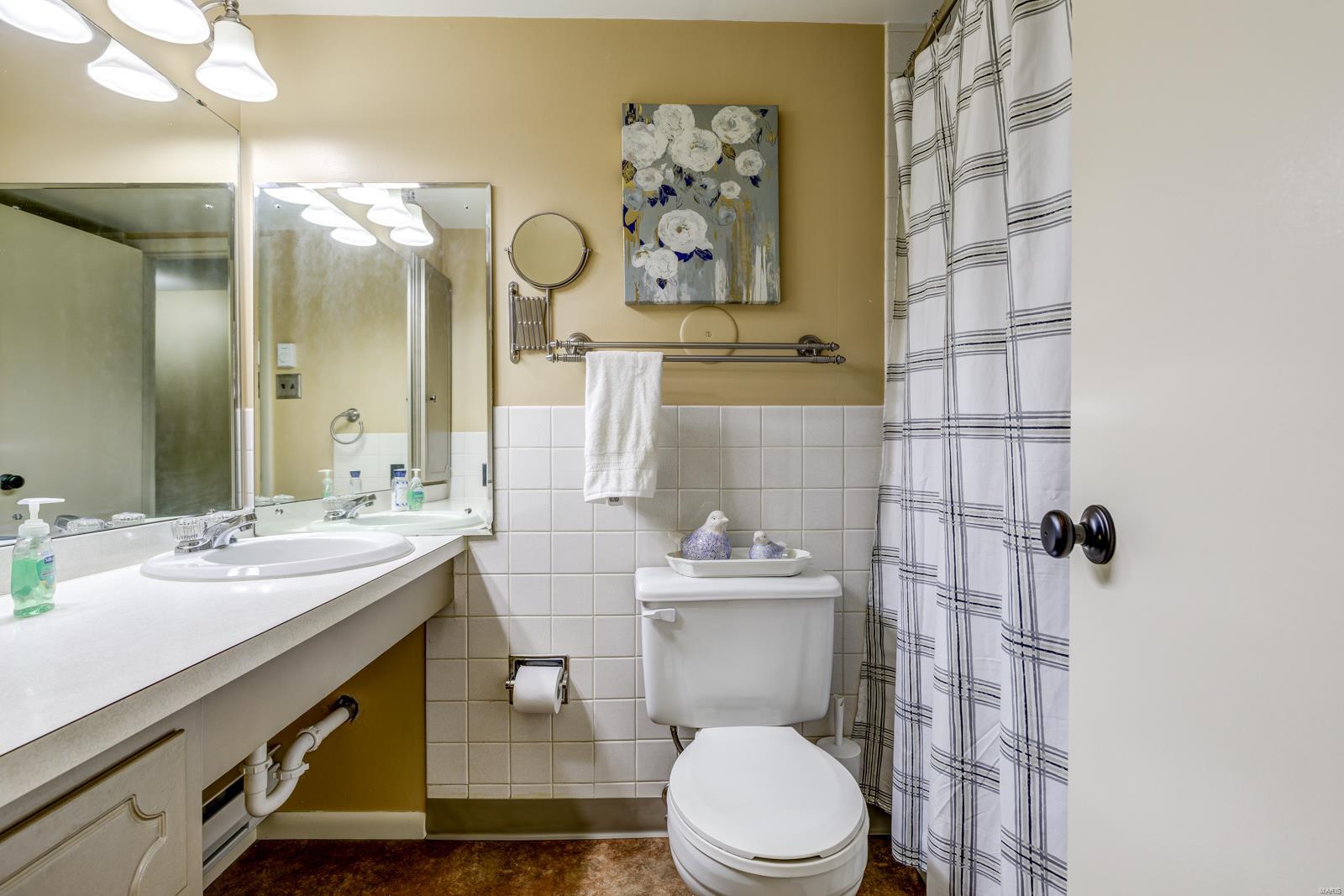 1660 Blue Ridge Drive, Unit A St. Louis, MO 63125 - Photo 17 of 27