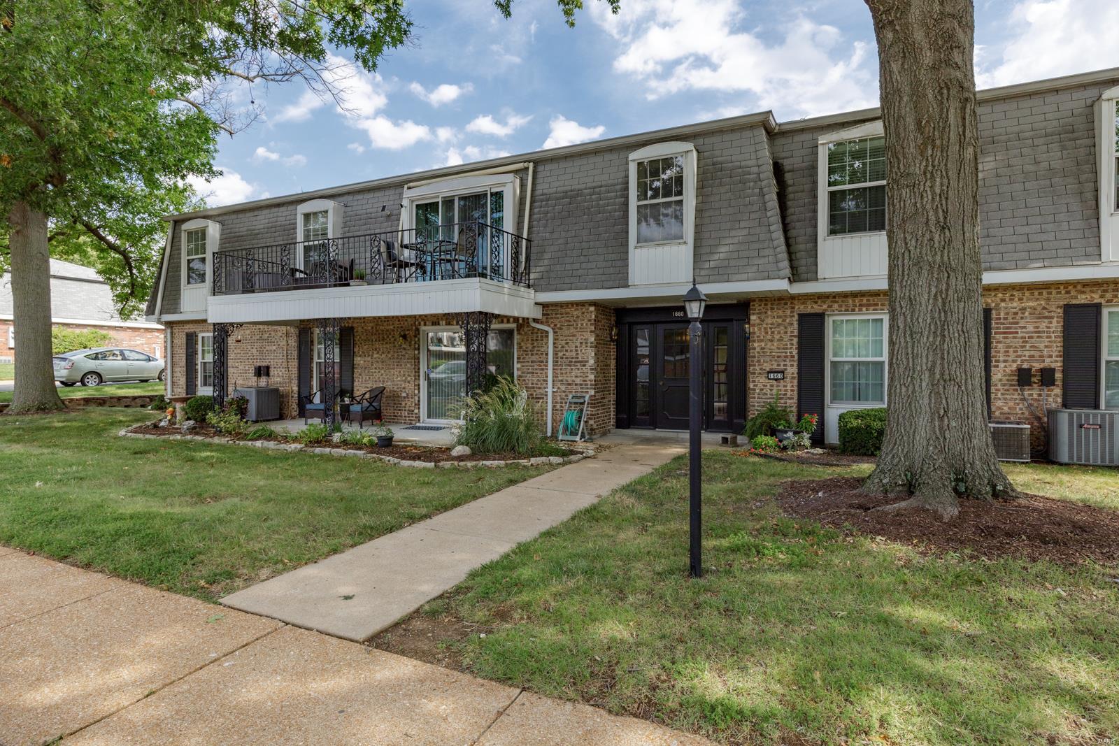 1660 Blue Ridge Drive, Unit A St. Louis, MO 63125 - Photo 2 of 27