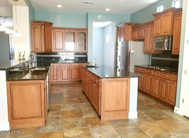 $2,995 | 5972 South Mack Court, Gilbert, AZ 85298