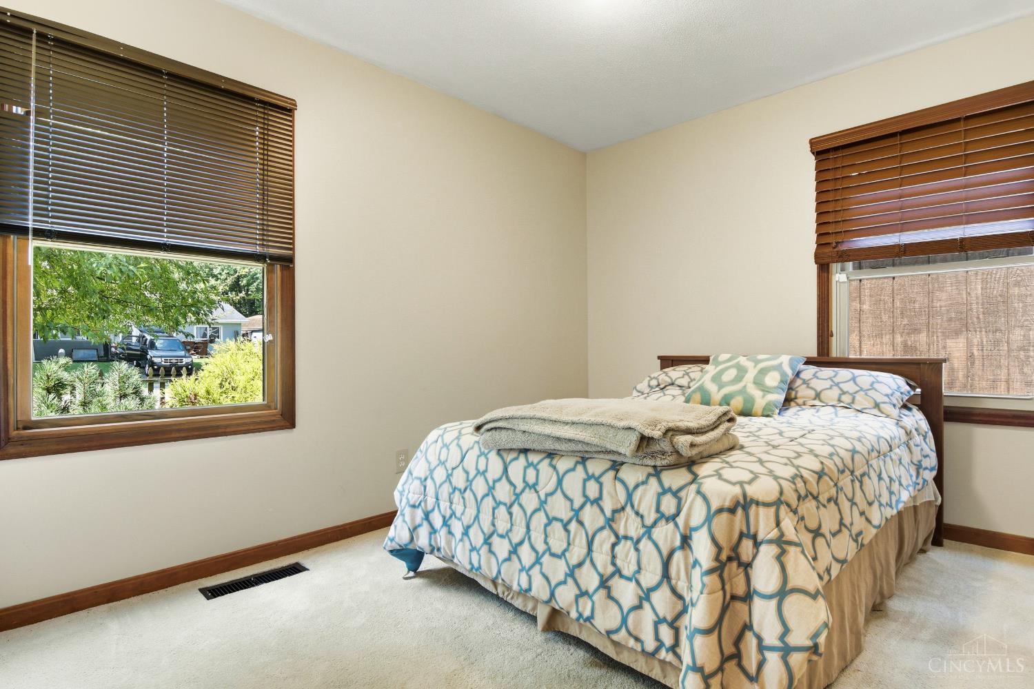 4831 Klatte Road Cincinnati, OH 45244 - Photo 27 of 44